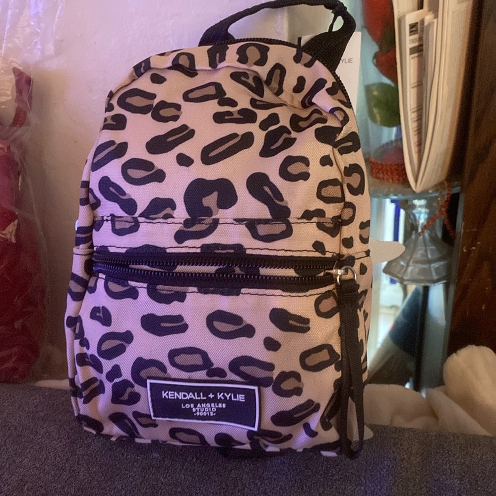 Kendall N Kylie Mini Backpack!🔥🤣